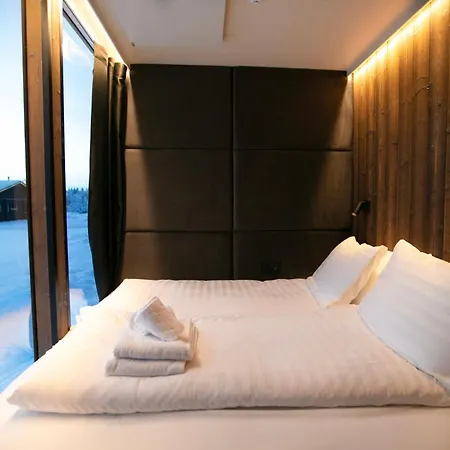 Sonka Mirror House With View *