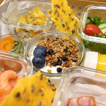 Sonka Mirror House With View Ferienhaus *