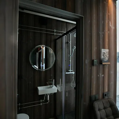 Sonka Mirror House With View بيت للعطل *