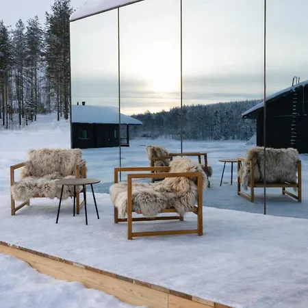 Sonka Mirror House With View Ferienhaus *